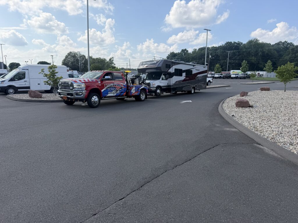 24 Hours a Day Towing Service